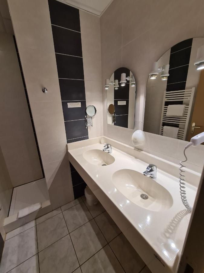 Hostellerie Du Cantal Murat Kültér fotó